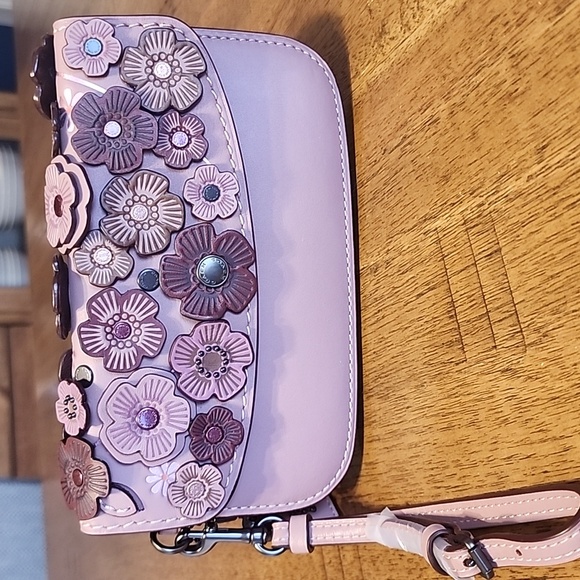 Coach Handbags - COACH DUSTY ROSE TEA ROSE CLUTCH WRISTLET NWOT